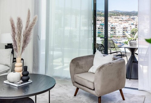 Inf2.7e- Holiday Home Estepona by Roomservices