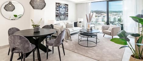 Apartment (2 Bedrooms) | Front of property