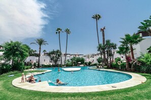 Estudio (3 Bedrooms) | Interior