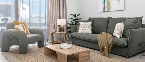 Apartment (2 Bedrooms) | Front of property