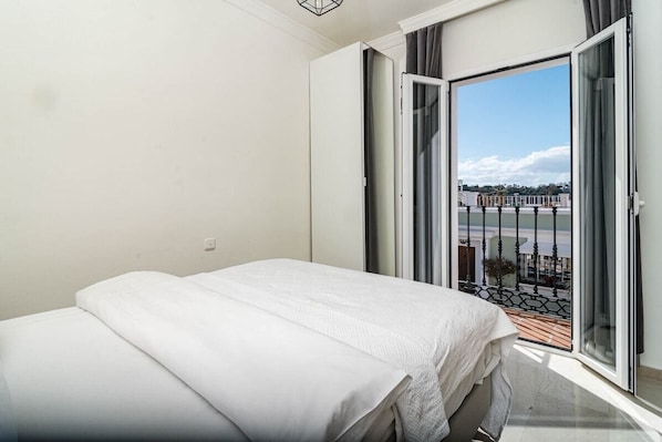 Interior - Ap103- Aloha Pueblo Marbella by Roomservices (Marbella)