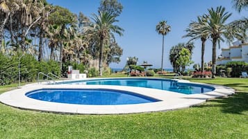 Studio (3 Bedrooms) | Interior