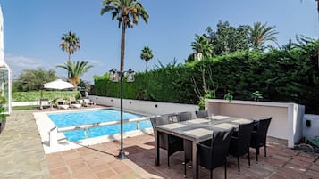 Villa (6 Bedrooms) | Interior