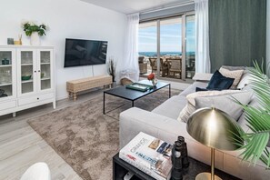 Interior - Ov2.1b - Bright and Modern 3 Bedroom Apartment (Estepona)
