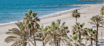 Eac3f- Modern & Light Apartment Steps From the sea