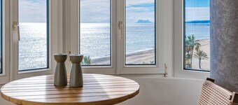 Eb4a - Frontline Beach City Apartment