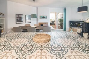 Huoneisto (3 Bedrooms) | Sisätilat