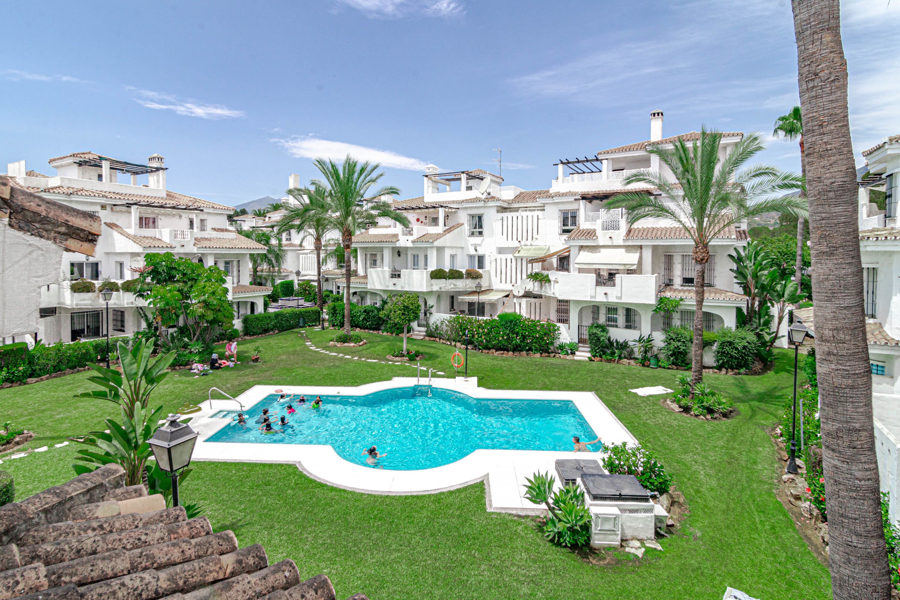 Apartment (2 Bedrooms) | Front of property