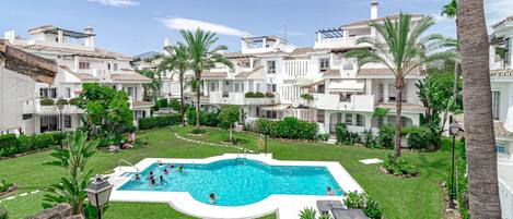 Apartment (2 Bedrooms) | Front of property