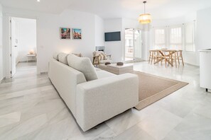 Apartment (2 Bedrooms) | Living area | TV - Lnm5.30 - Great Location With Private Roof Terrace (Marbella)