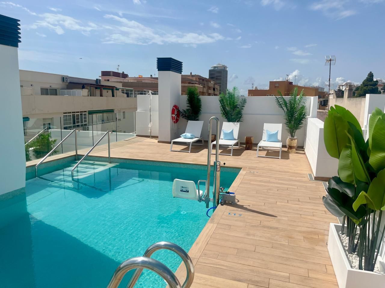 Apartment (2 Bedrooms) | Front of property