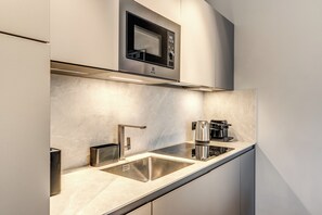 Condo, 1 Double Bed with Sofa bed (0 Bedroom) | Private kitchen | Microwave, espresso maker, electric kettle, high chair - Seety Porta Romana Corte (Milan)