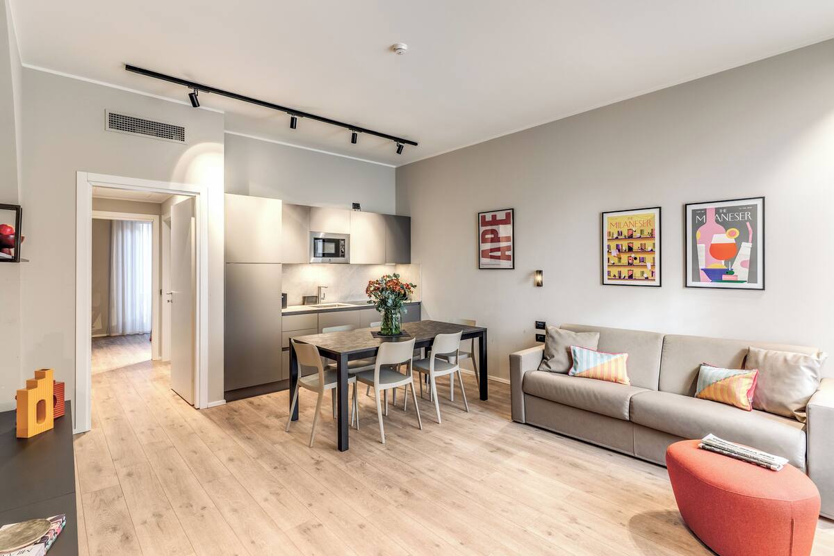 Apartment, 1 Doppelbett und Schlafsofa (0 Bedroom) | Wohnbereich | 32-Zoll-Smart-TV mit Kabelempfang