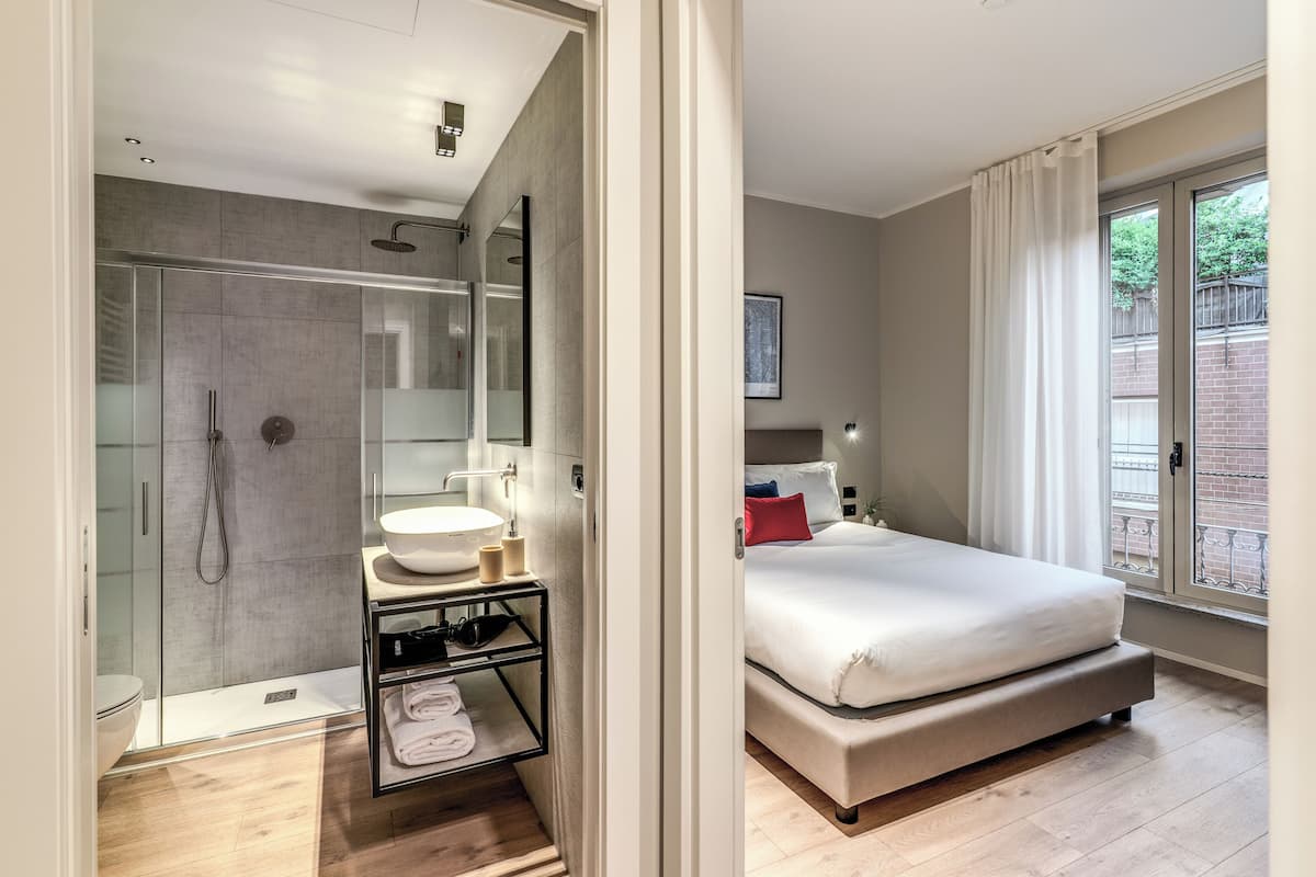 Apartemen (1 Bedroom) | 1 kamar tidur, ruang kerja ramah laptop, dan setrika/meja setrika