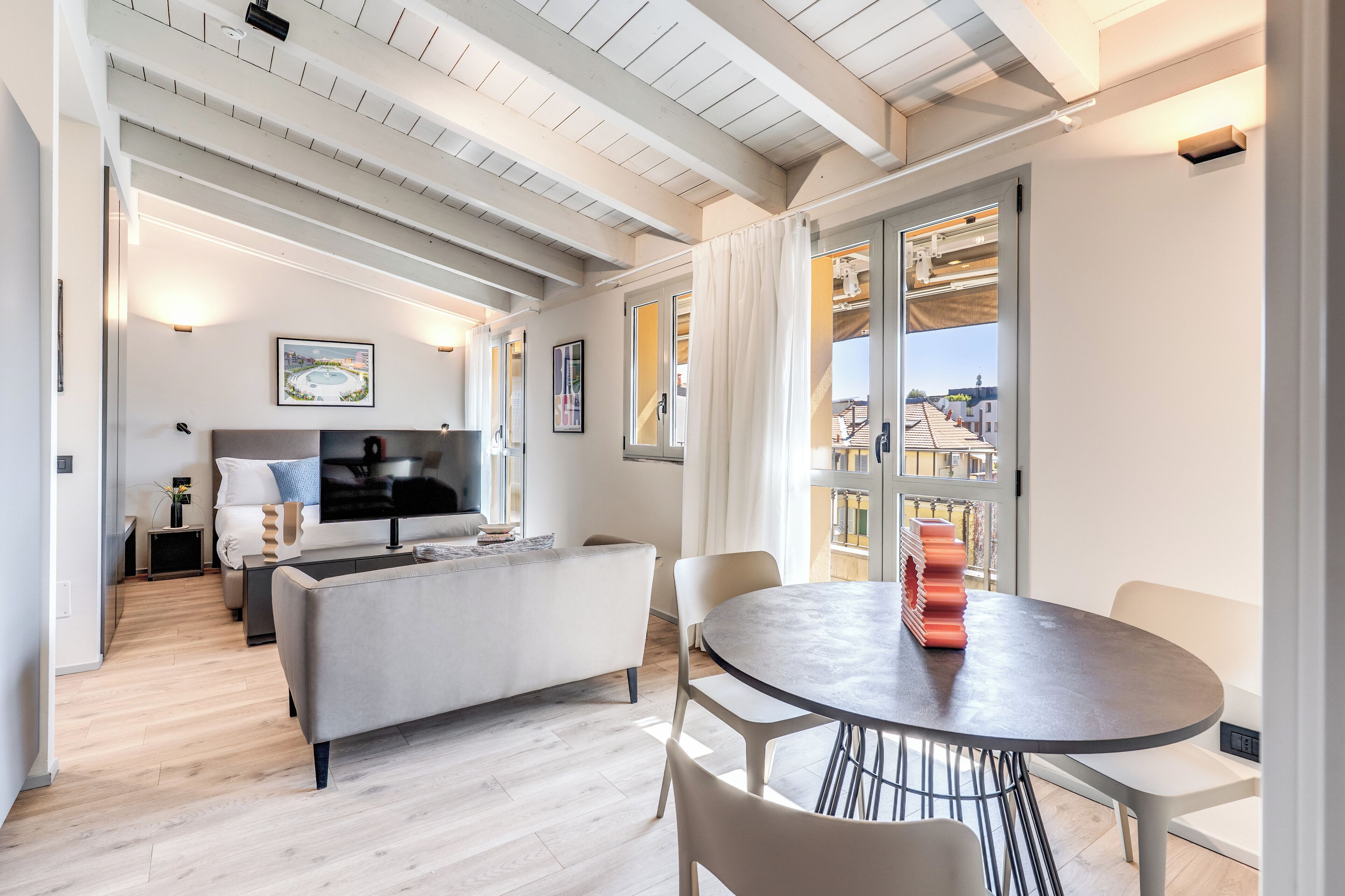 Appartement | Coin séjour | TV connectée de 32 pouces avec chaînes par câble