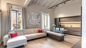 Apartemen (2 Bedrooms) | Area keluarga | Smart TV 32-inci dengan saluran TV kabel