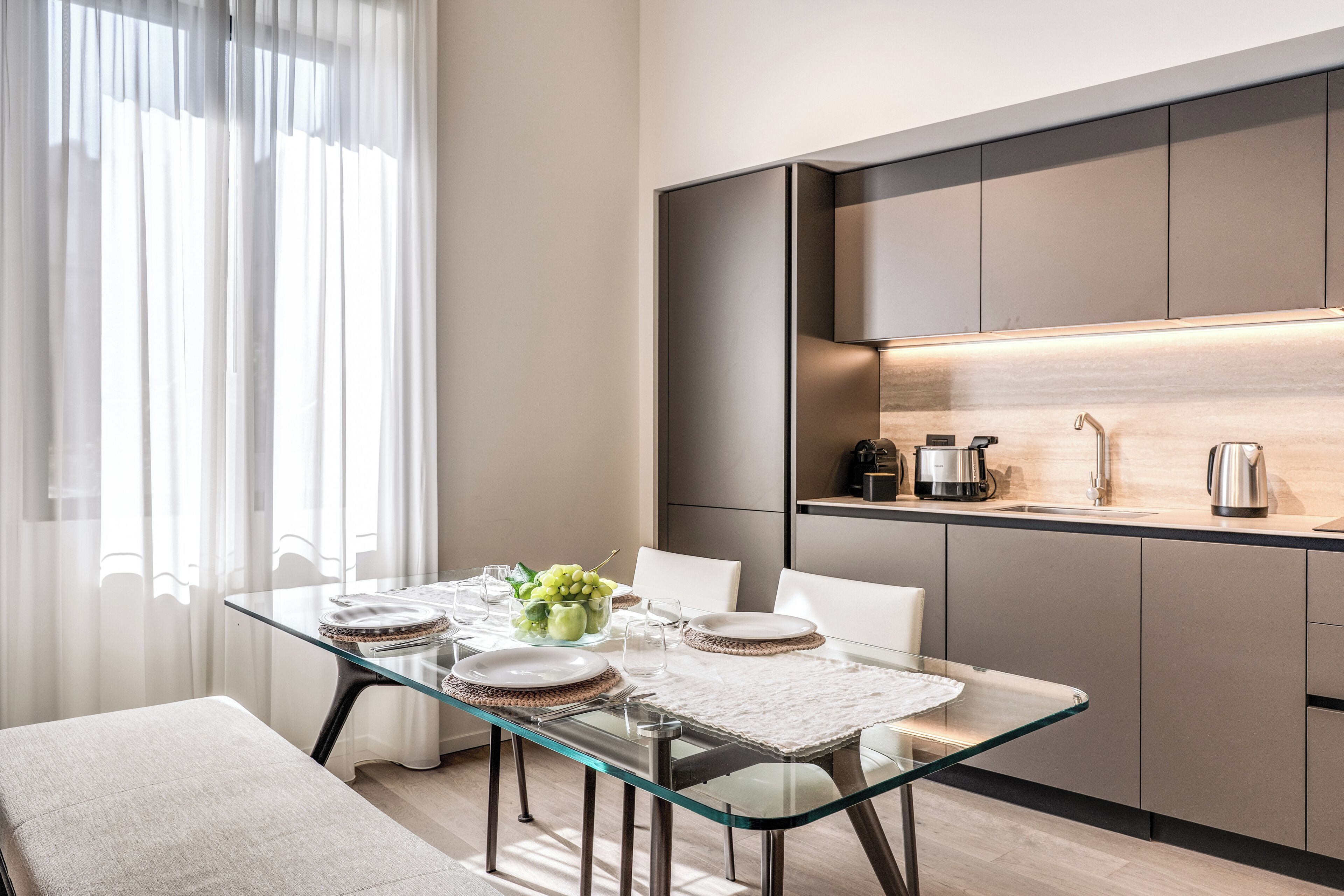 公寓 (2 Bedrooms) | 私人厨房 | 微波炉、意式浓缩咖啡机、电热水壶、高脚椅