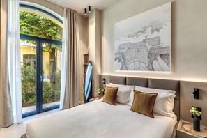 Appartement (2 Bedrooms) | 2 slaapkamers, een laptopwerkplek, een strijkplank/strijkijzer