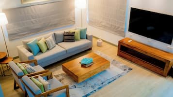 Family Quadruple Room | Living area