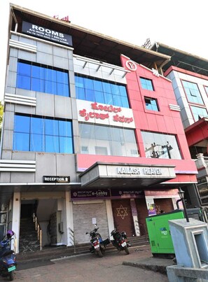 Mặt tiền nơi lưu trú