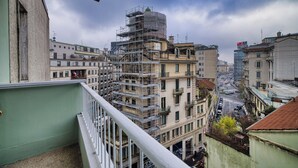 Exterior - Two Flats Combined - Near Loreto Metro (Milan)
