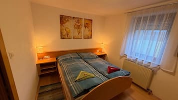 Bügeleisen/Bügelbrett, WLAN, Bettwäsche