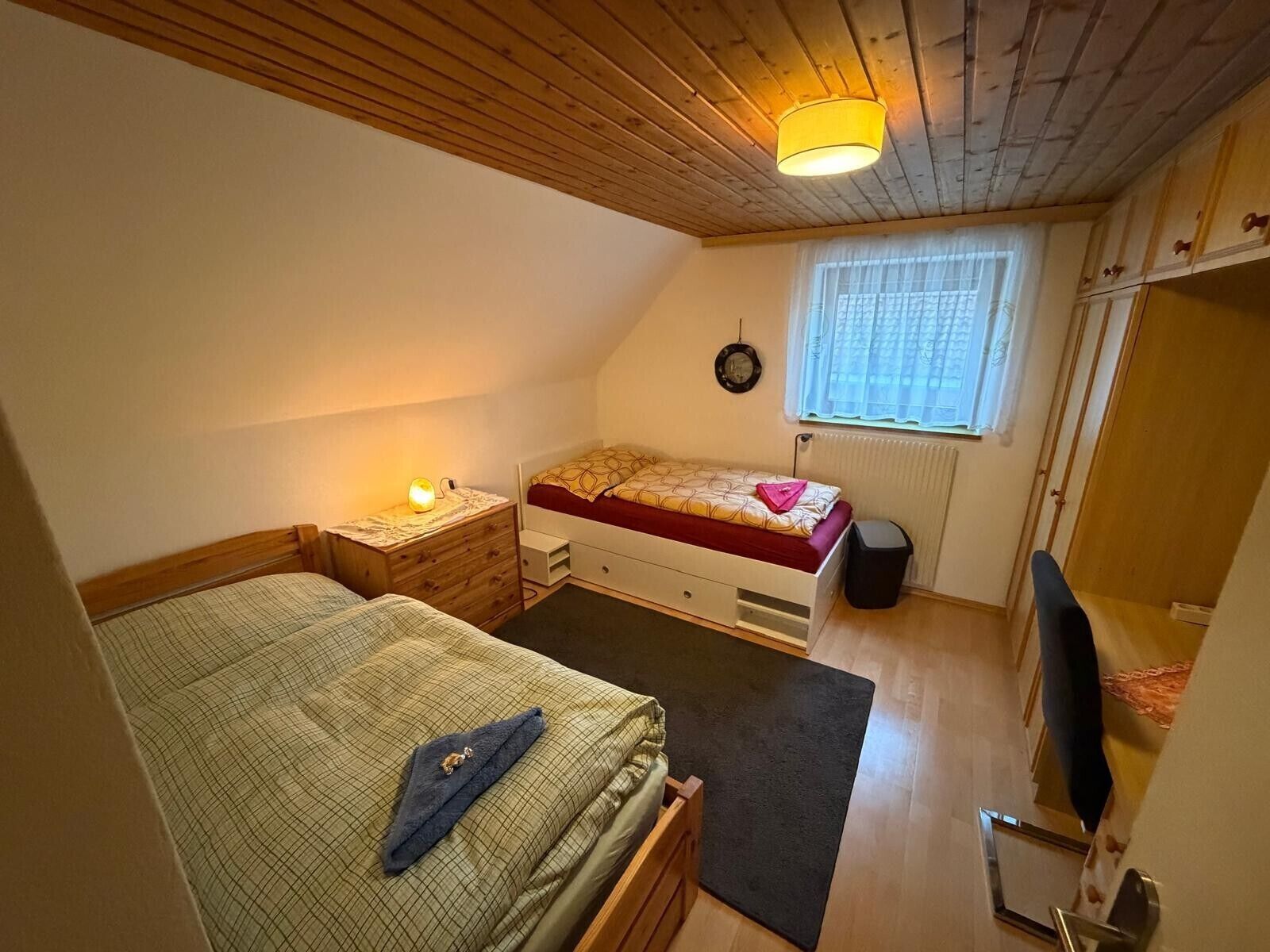 Bügeleisen/Bügelbrett, WLAN, Bettwäsche