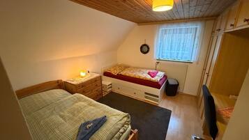 Bügeleisen/Bügelbrett, WLAN, Bettwäsche