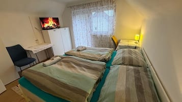 Bügeleisen/Bügelbrett, WLAN, Bettwäsche