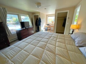 Una scrivania, Wi-Fi, lenzuola