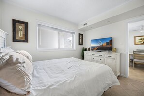 Iron/ironing board, Internet - Exceptional 2-bedroom, 2 bath oceanblock retreat with outdoor pool (Ocean City)