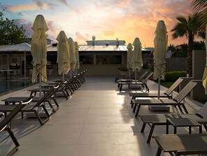 Outdoor dining - GSUI 2BR Mild winter escape in Bodrum garden view furnished apartment. (Bitez)
