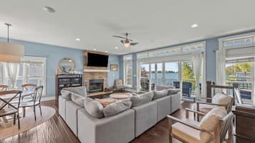 TV, fireplace, offices