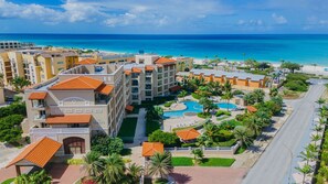 Exterior - 2 Mins to Beach w/ Ocean & Pool Views by Bocobay (Noord)
