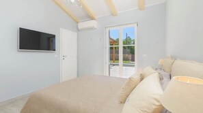 3 chambres, fer et planche à repasser, Wi-Fi gratuit, draps fournis