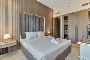 House - Stayshort - Stylish 2 Bedroom Retreat in JVT That Sleeps 3 (Dubai)