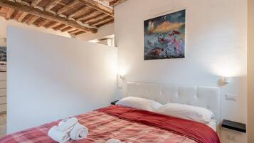 Strykejern/-brett og sengetøy