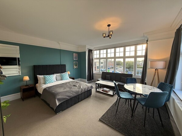 Internet, bed sheets