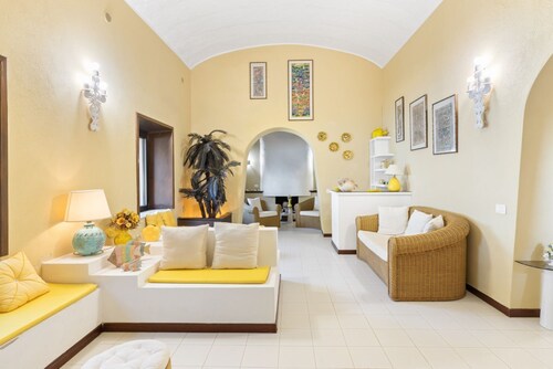 Overlooking the incredible beauty of the San Giovanni di Sinis coast, Villa Maestrale is an exclusive residence designed for those seeking privacy, comfort, and a breathtaking sea view.The spacious and bright villa comprises four bedrooms, one of which i