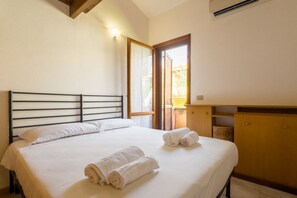 2 bedrooms, WiFi, bed sheets - Frontemare-Apartment (Funtana Meiga)