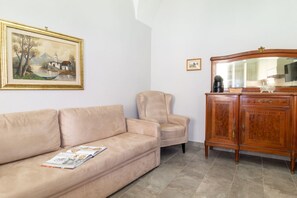 Living area - Residenza Deriu-Maria (Bosa)