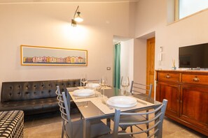 Dining - Residenza Deriu-PINA (Bosa)