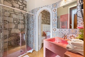 Shower, bidet -  Bosa Eye House 1873 | River (Bosa)