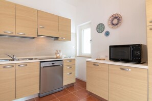 Fridge, microwave, dishwasher - Casa Mare Levante | Santa Caterina di Pittinuri (CUGLIERI)