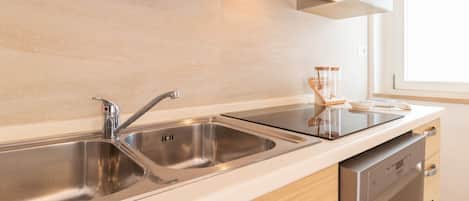 Fridge, microwave, dishwasher