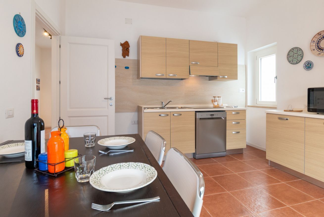 Kühlschrank, Mikrowelle, Geschirrspüler