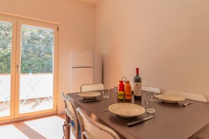 Dining - Casa Mare Levante | Santa Caterina di Pittinuri (CUGLIERI)