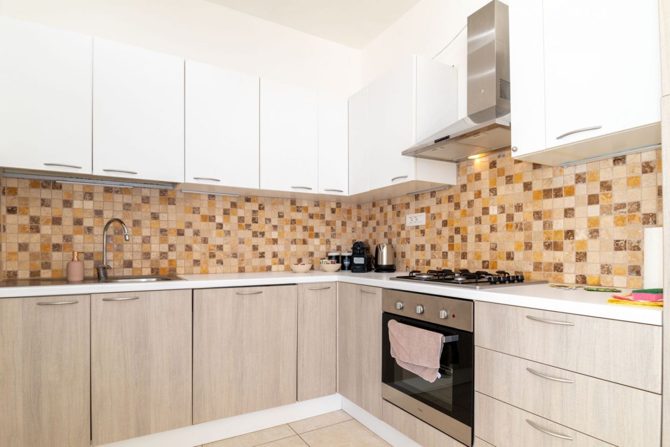 Kühlschrank, Geschirrspüler, Wasserkocher