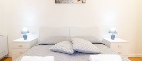 Fer et planche à repasser