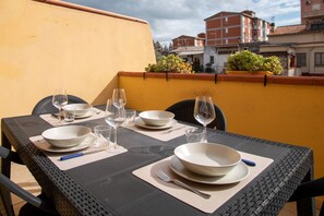 Outdoor dining - Civico 89-Urban Retreat (Oristano)